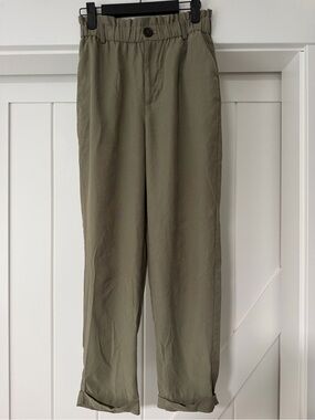 Zara Relaxed Pants in Olive Green
